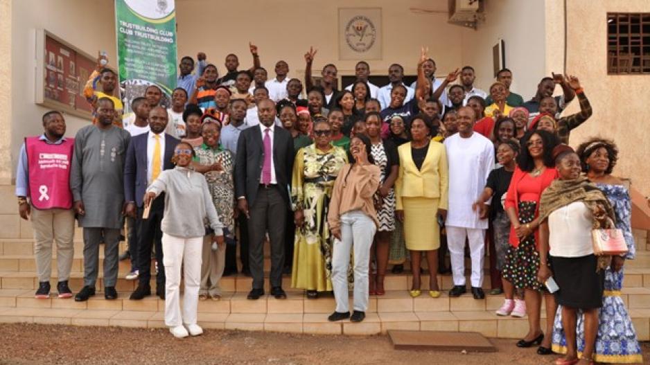 Members of IofC Cameroon conduct their Trustbuilding Cafe as a way to bring together student communities.